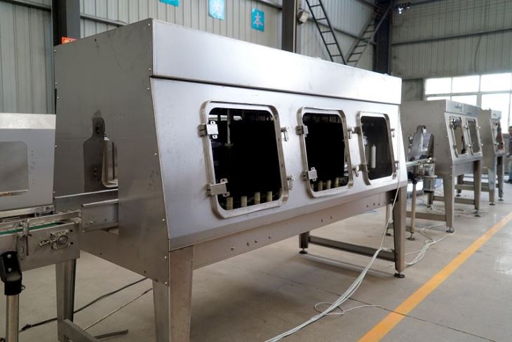 Automatic Mineral Water Bottle Filling Machine